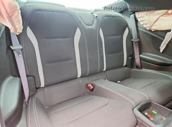 1G1FF1R76G0144993 2016 CHEVROLET CAMARO Red Widok tylnych siedzeń