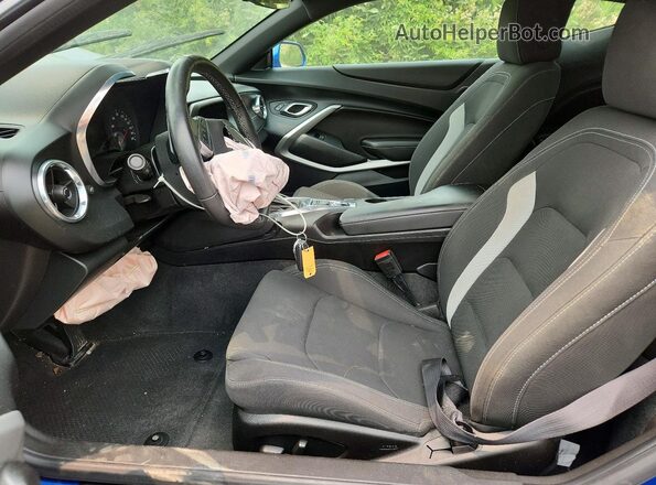 1G1FF1R76J0106798 2018 CHEVROLET CAMARO Blue Front interior view