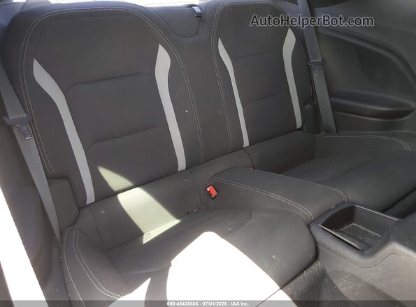 1G1FF1R79J0141643 2018 CHEVROLET CAMARO Blue Vista de la etiqueta del VIN