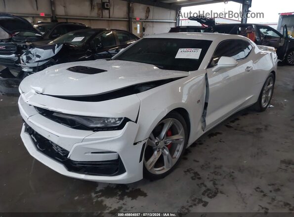 1G1FF1R79L0148563 2020 CHEVROLET CAMARO Белый Передняя левая четверть