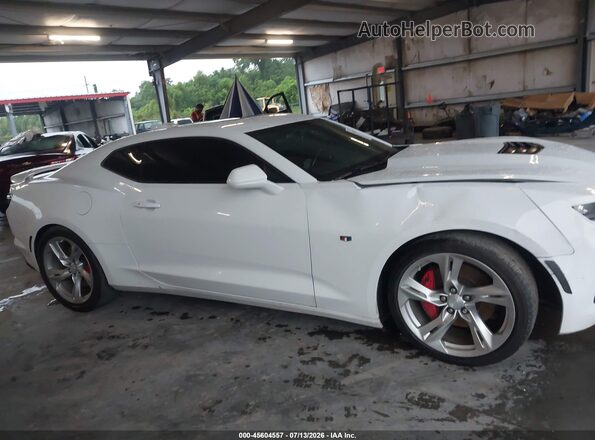 1G1FF1R79L0148563 2020 CHEVROLET CAMARO Белый Вид задней части салона
