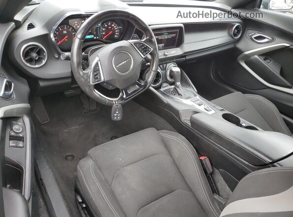 1G1FF3D73H0212638 2017 CHEVROLET CAMARO Charcoal Вид панелі приладів
