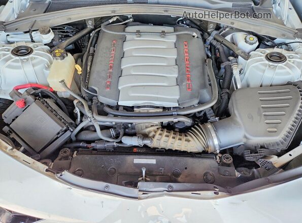 1G1FH1R73H0147362 2017 CHEVROLET CAMARO Белый Вид задней части салона