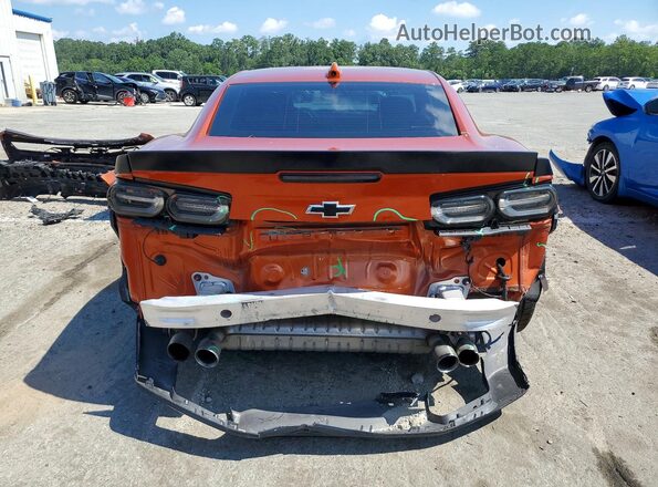 1G1FH1R7XP0107388 2023 CHEVROLET CAMARO Orange Вид ззаду