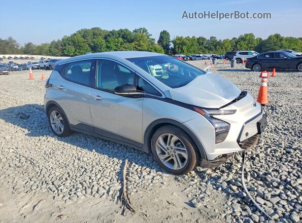 1G1FW6S03P4174035 2023 CHEVROLET BOLT Silver Delantero derecho