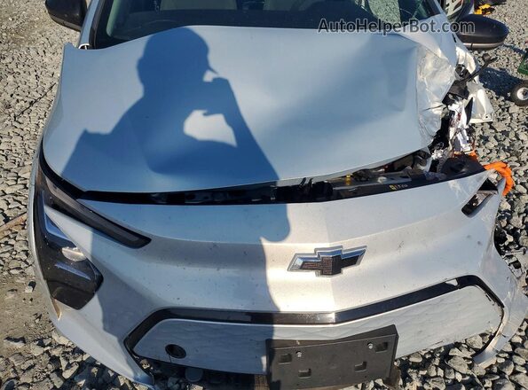 1G1FW6S03P4174035 2023 CHEVROLET BOLT Silver Vista del compartimento del motor