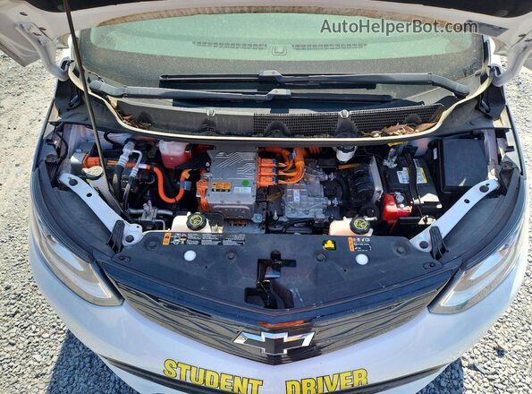 1G1FW6S06L4123476 2020 CHEVROLET BOLT White Widok wnętrza z tyłu