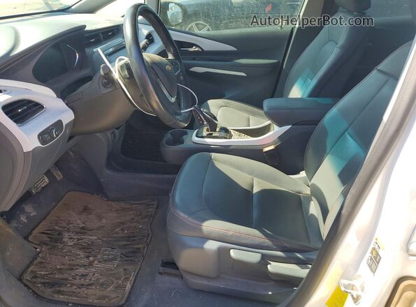 1G1FX6S01J4109544 2018 CHEVROLET BOLT White Вид салону спереду
