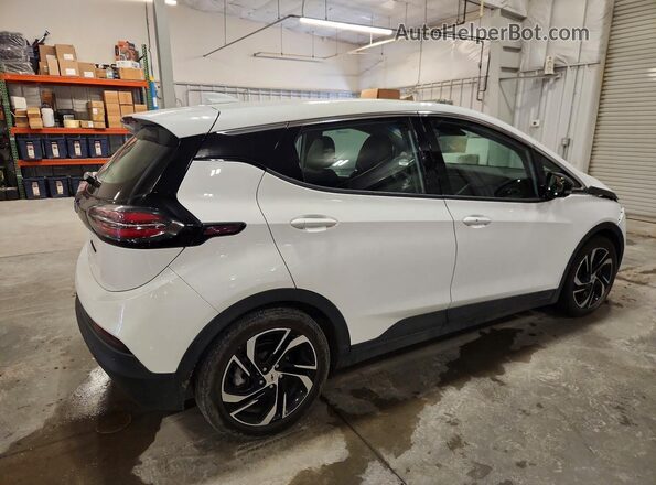1G1FX6S02P4135692 2023 CHEVROLET BOLT White Trasero derecho
