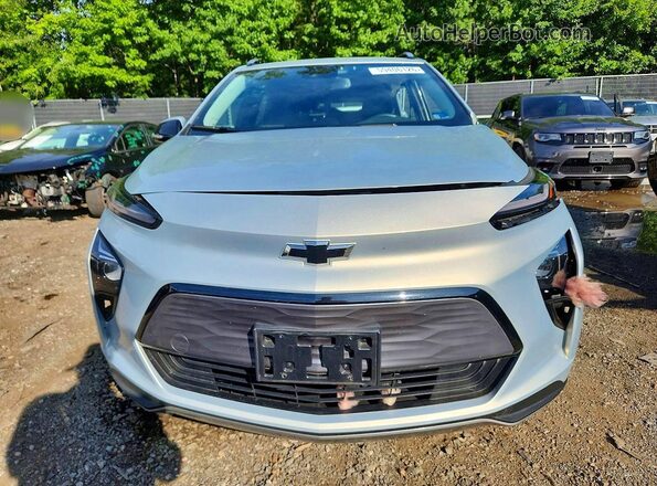 1G1FY6S05P4198024 2023 CHEVROLET BOLT Silver Vista frontal