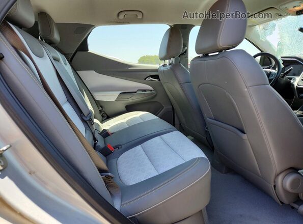 1G1FZ6S08N4127801 2022 CHEVROLET BOLT Silver Widok wnętrza z tyłu
