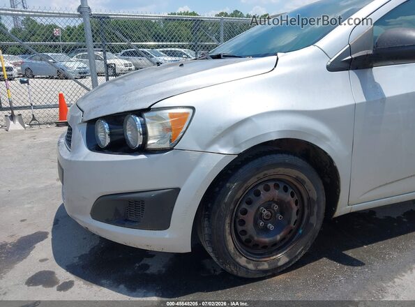 1G1JA5SHXG4171366 2016 CHEVROLET SONIC Silver Դիմացի տեսք