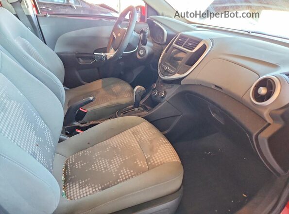 1G1JB5SH6J4110617 2018 CHEVROLET SONIC Red Front interior view