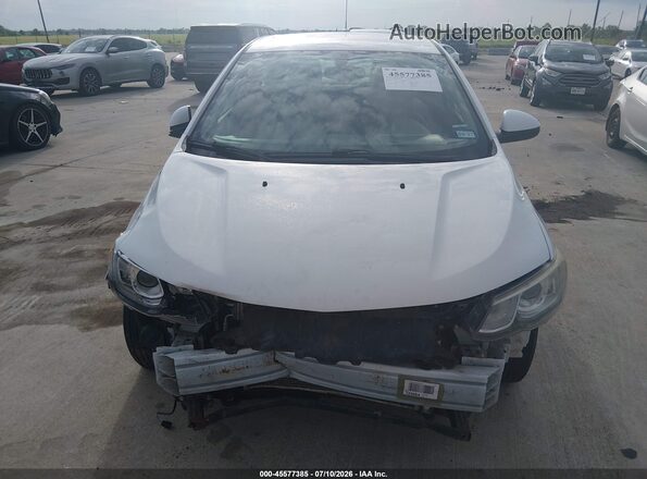 1G1JB5SH9H4176413 2017 CHEVROLET SONIC Белый Вид спереди