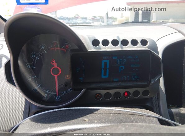 1G1JC5SH3G4154273 2016 CHEVROLET SONIC Red Հետևի նստատեղերի տեսք