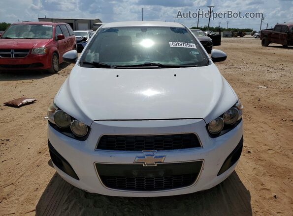 1G1JC5SH7G4137637 2016 CHEVROLET SONIC White Vista frontal