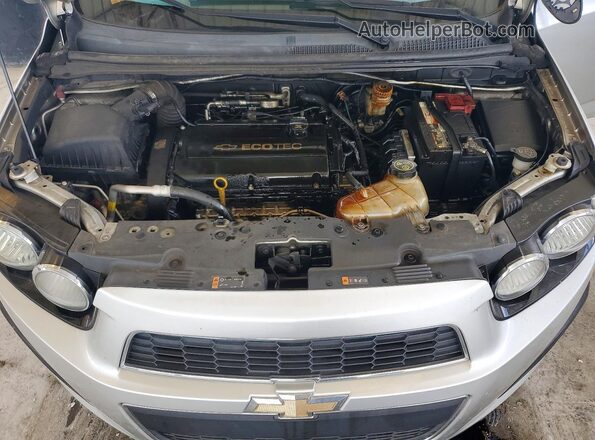 1G1JC5SH7G4158178 2016 CHEVROLET SONIC Silver Вид задньої частини салону