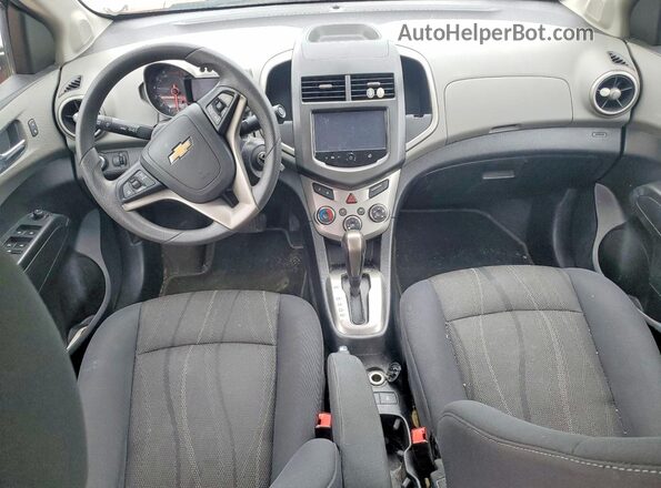 1G1JC5SH7G4184425 2016 CHEVROLET SONIC Красный Вид задних сидений