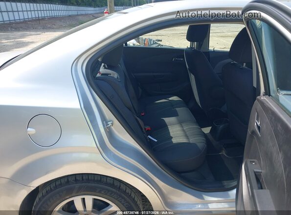 1G1JC5SH9G4157694 2016 CHEVROLET SONIC Silver VIN კოდის სტიკერის ხედი