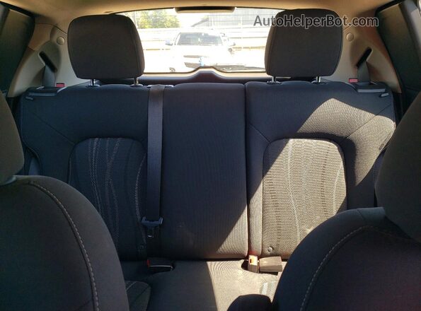 1G1JC6SH5G4148450 2016 CHEVROLET SONIC White Rear seats view