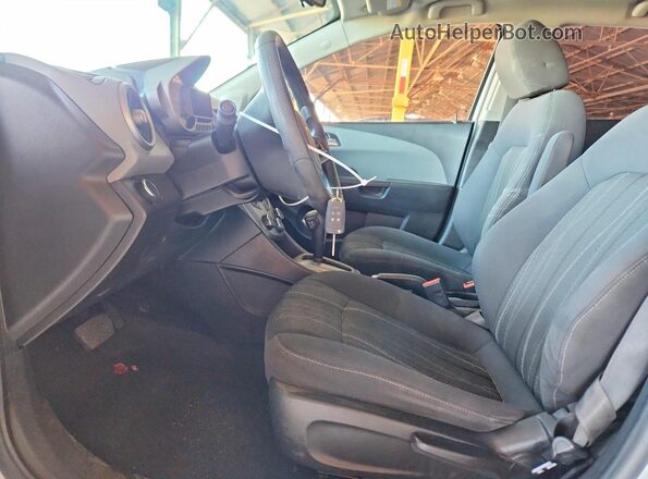 1G1JC6SH7G4156355 2016 CHEVROLET SONIC White Սալոնի դիմացի տեսք