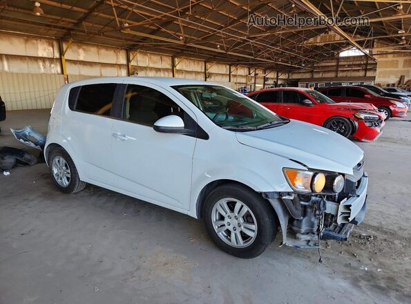1G1JC6SH7G4156355 2016 CHEVROLET SONIC White Առջևի աջ
