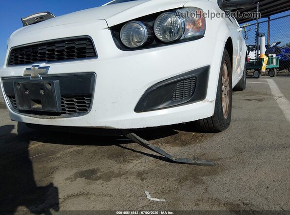 1G1JC6SH8G4140973 2016 CHEVROLET SONIC White Դիմացի տեսք