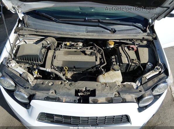1G1JC6SH8G4140973 2016 CHEVROLET SONIC White Հետևի տեսք