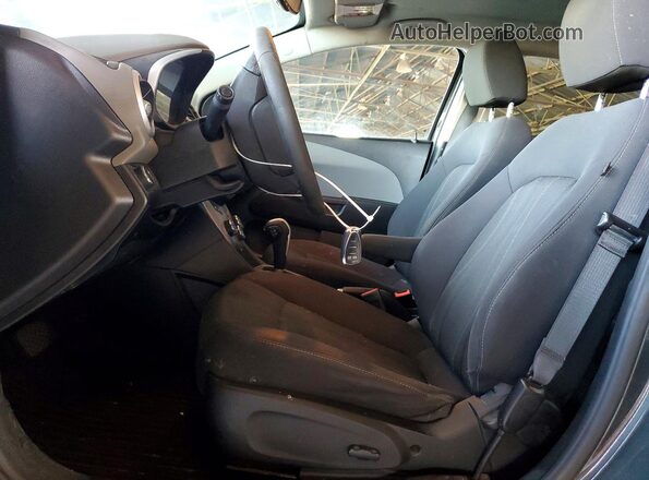 1G1JD5SB0K4117165 2019 CHEVROLET SONIC Charcoal Вид салону спереду