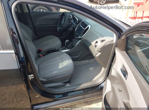 1G1JD5SH4H4158976 2017 CHEVROLET SONIC Black Widok wnętrza z przodu