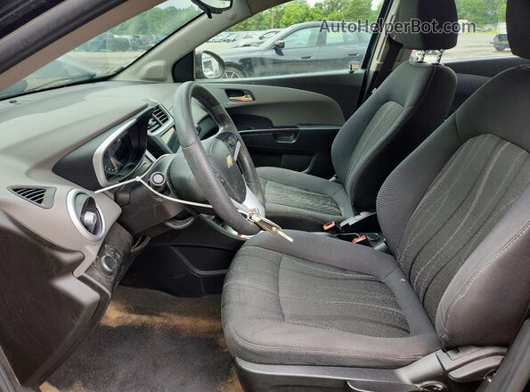 1G1JD5SH6J4120168 2018 CHEVROLET SONIC Black წინა სალონის ხედი