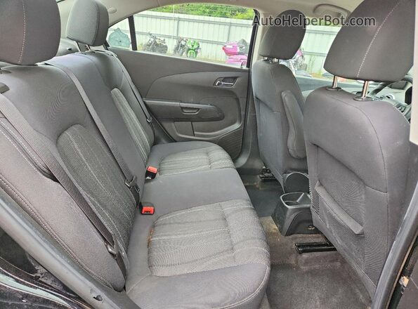 1G1JD5SH6J4120168 2018 CHEVROLET SONIC Black უკანა სავარძლების ხედი