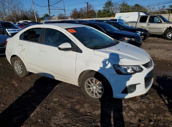 1G1JD5SH9H4130557 2017 CHEVROLET SONIC White წინა მარჯვენა