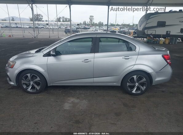 1G1JF5SB4H4134358 2017 CHEVROLET SONIC Silver სალონის 360-გრადუსიანი ხედი