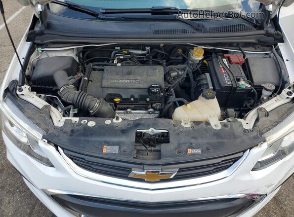 1G1JF5SB7H4133379 2017 CHEVROLET SONIC Белый Вид задней части салона