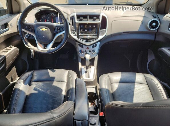 1G1JF5SB8J4106794 2018 CHEVROLET SONIC Silver Вид панелі приладів