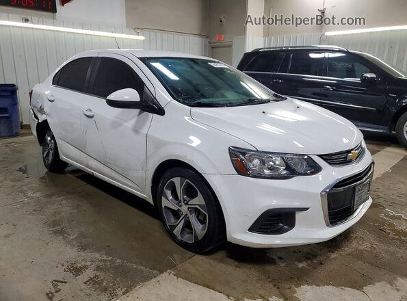 1G1JF5SB8K4122060 2019 CHEVROLET SONIC White Front right