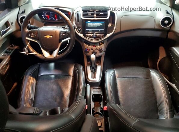 1G1JF5SB8K4122060 2019 CHEVROLET SONIC White Dashboard view