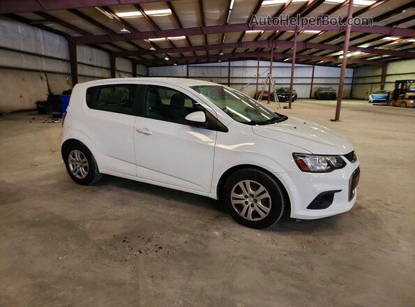 1G1JG6SB7L4100281 2020 CHEVROLET SONIC White Front right