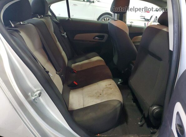 1G1PC5SG9G7166377 2016 CHEVROLET CRUZE Gray Հետևի նստատեղերի տեսք