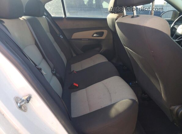 1G1PC5SH4G7208009 2016 CHEVROLET CRUZE White Հետևի նստատեղերի տեսք