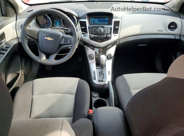 1G1PC5SH5G7217236 2016 CHEVROLET CRUZE Красный Вид панели приборов
