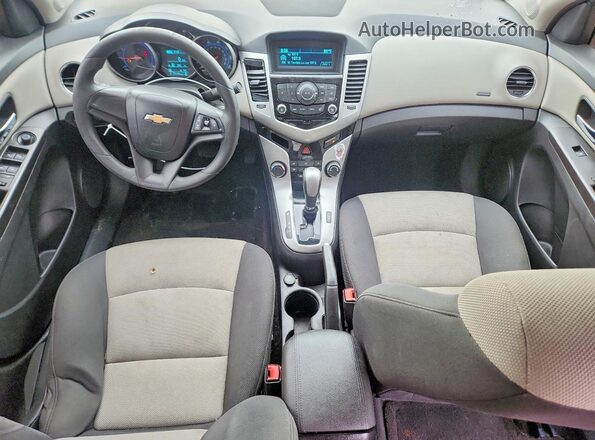 1G1PC5SH8G7183843 2016 CHEVROLET CRUZE Red Dashboard view