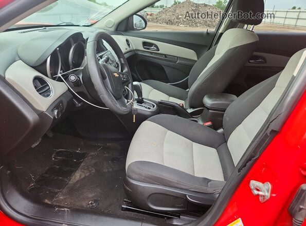 1G1PC5SH8G7183843 2016 CHEVROLET CRUZE Red Front interior view