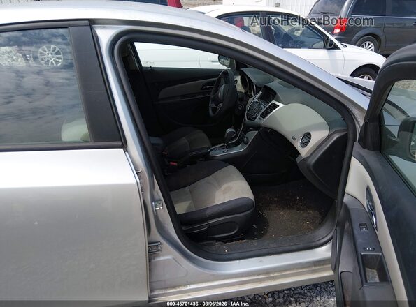 1G1PC5SH9G7115373 2016 CHEVROLET CRUZE Silver Vista interior delantera