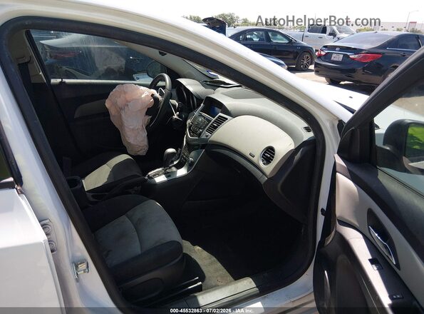 1G1PC5SH9G7172320 2016 CHEVROLET CRUZE Белый Вид салона спереди