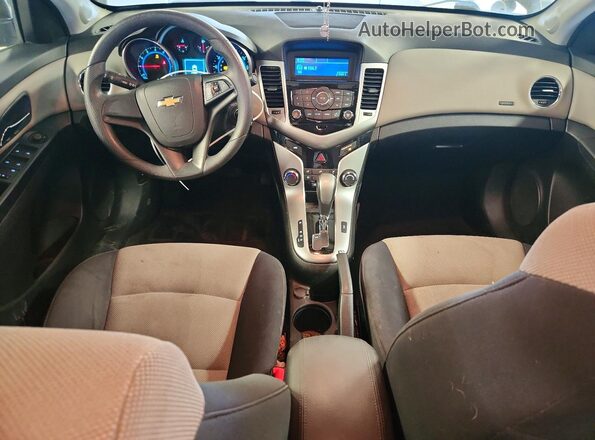 1G1PC5SH9G7203338 2016 CHEVROLET CRUZE Charcoal Вид панелі приладів