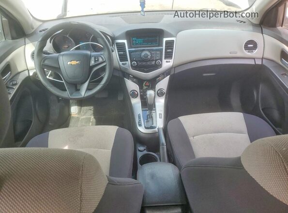 1G1PC5SHXG7136099 2016 CHEVROLET CRUZE Silver Widok deski rozdzielczej
