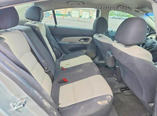 1G1PC5SHXG7169801 2016 CHEVROLET CRUZE Silver Հետևի նստատեղերի տեսք