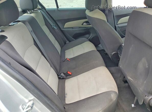 1G1PC5SHXG7187683 2016 CHEVROLET CRUZE Silver უკანა სავარძლების ხედი